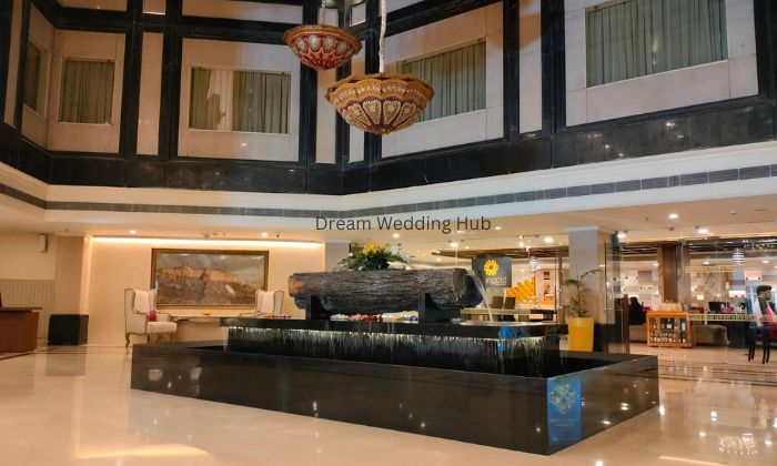 Golden Tulip Banquet